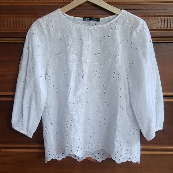 Zara Tops - Zara white eyelet shirt with puff sleeves